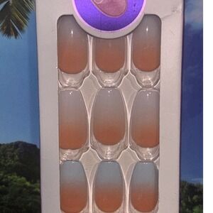 imPRESS Press-On Nails Soiree Medium Ombre Peach White Blue 30ct No Glue Mani